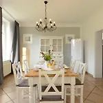 Fuer 8 Personen Mit Kamin & Terrasse * ボルテンハーゲン