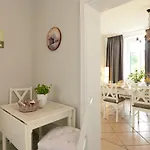 וילה Fuer 8 Personen Mit Kamin & Terrasse