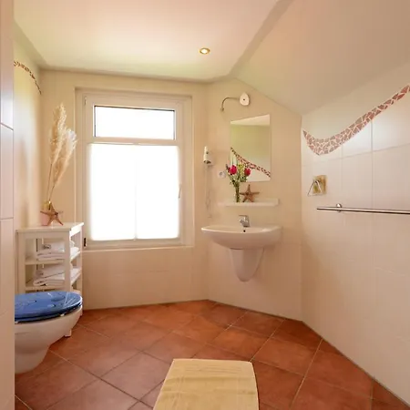 Fuer 8 Personen Mit Kamin & Terrasse בולטנהאגן
