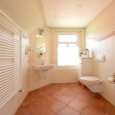 Fuer 8 Personen Mit Kamin & Terrasse *