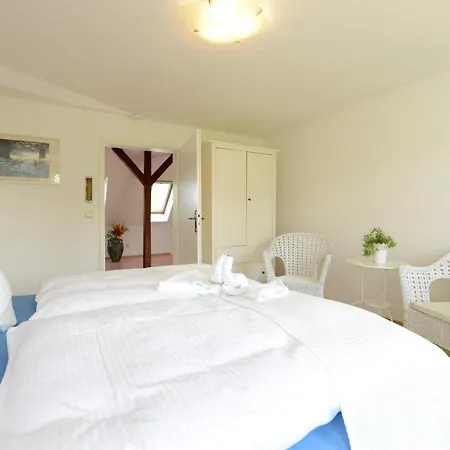 וילה Fuer 8 Personen Mit Kamin & Terrasse *