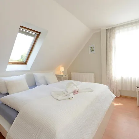 Villa Für 8 Personen Mit Kamin&terrasse