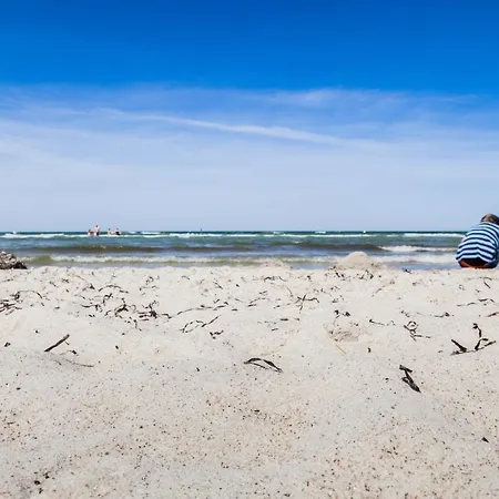 Villa Für 8 Personen Mit Kamin&terrasse Boltenhagen