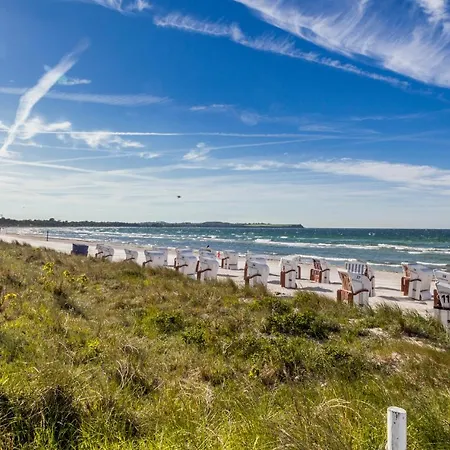 Für 8 Personen Mit Kamin&terrasse Villa Boltenhagen