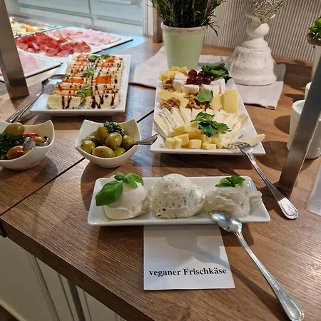 Für 8 Personen Mit Kamin&terrasse * Boltenhagen