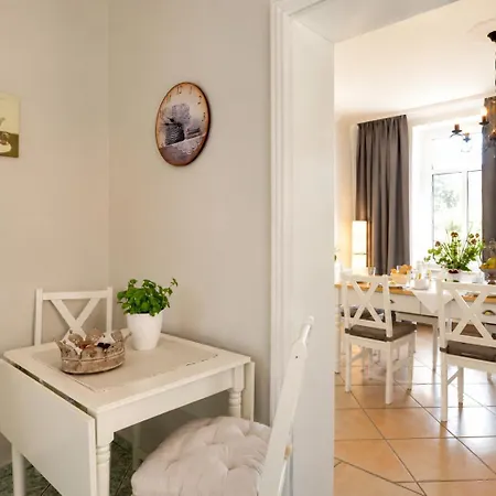 Fuer 8 Personen Mit Kamin & Terrasse *