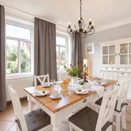 Fuer 8 Personen Mit Kamin & Terrasse Villa Boltenhagen (Ostseebad)