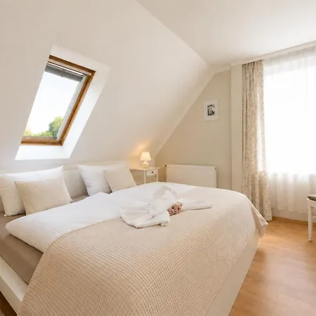 Villa Fuer 8 Personen Mit Kamin & Terrasse Boltenhagen (Ostseebad)