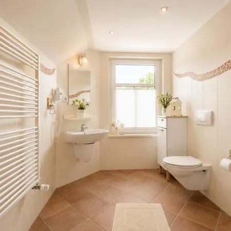 Fuer 8 Personen Mit Kamin & Terrasse Boltenhagen (Ostseebad)