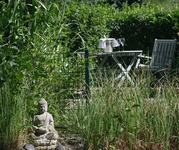 Für 8 Personen Mit Kamin&terrasse Villa *