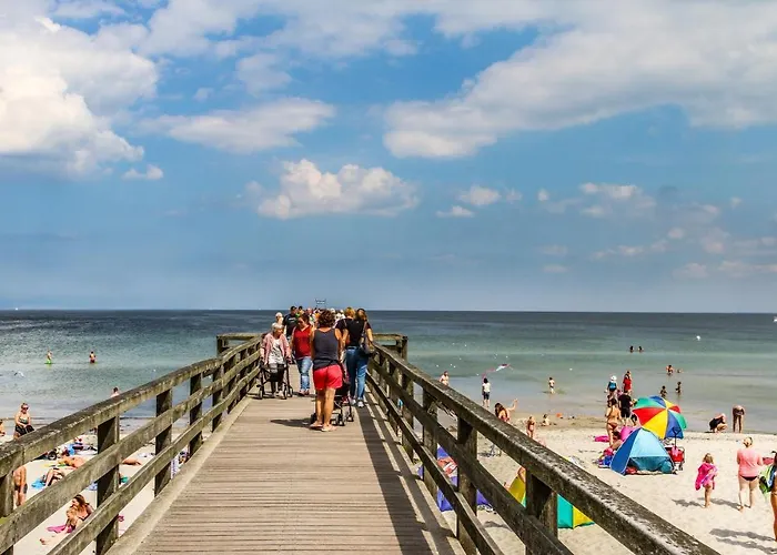 Villa Für 8 Personen Mit Kamin&terrasse Boltenhagen
